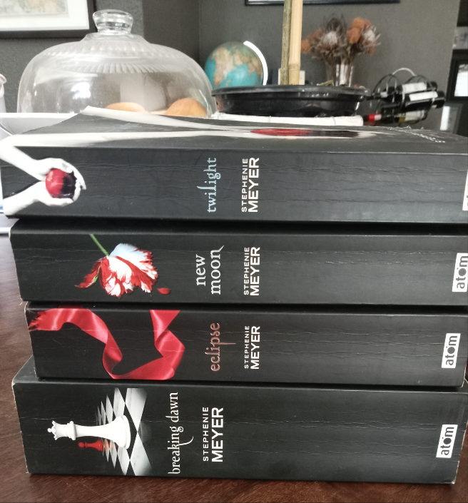Twilight series Stephenie Meyer