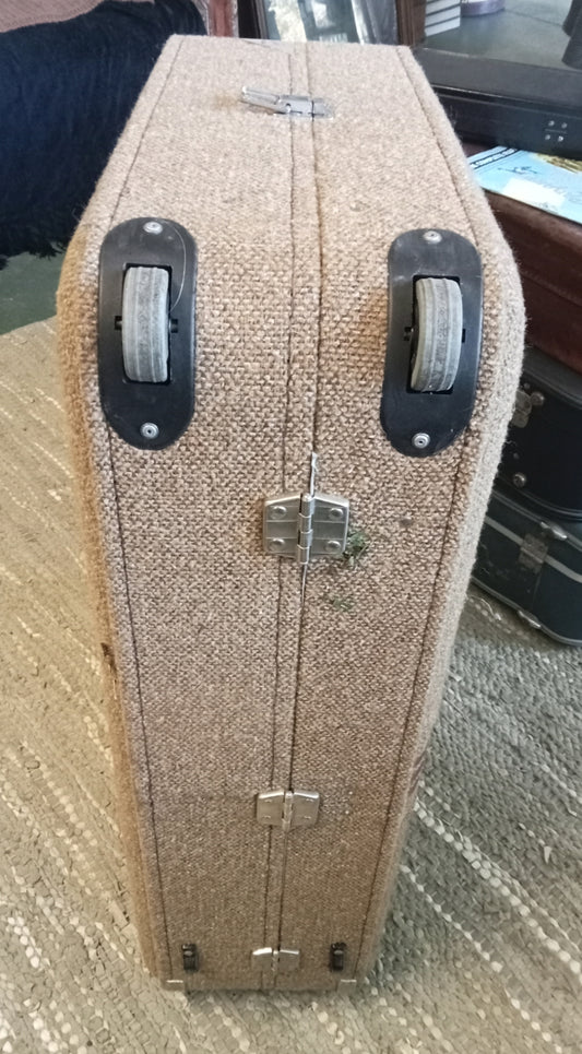 Vintage Suitcase USA Skyway