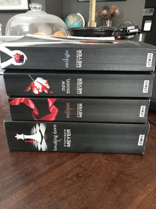 Twilight series Stephenie Meyer