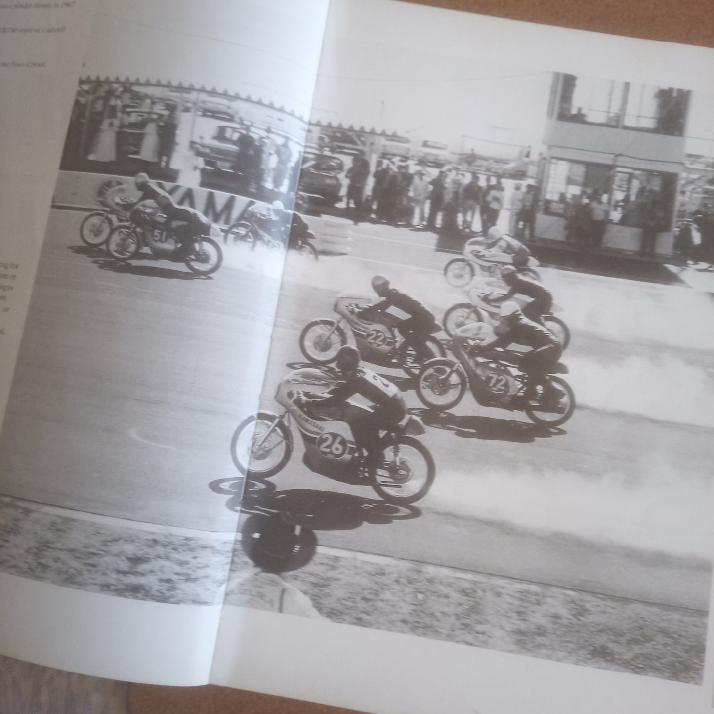 Classic Japanese Racing Motorcycles by Mick Walker