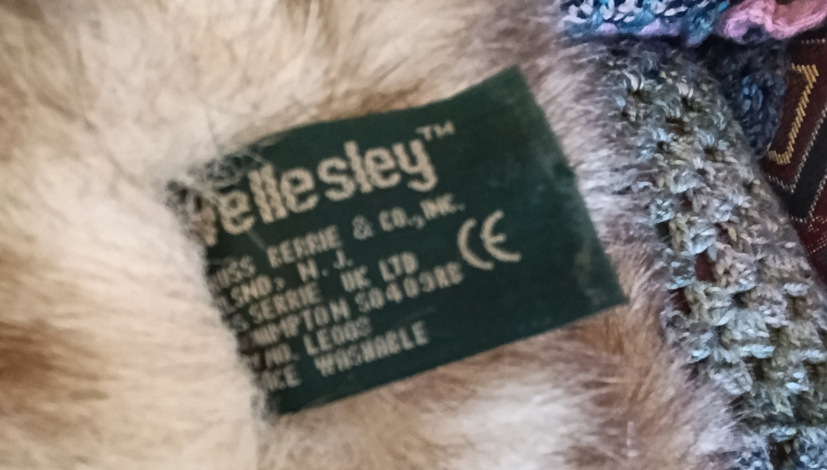 Vintage teddy bear - Missy