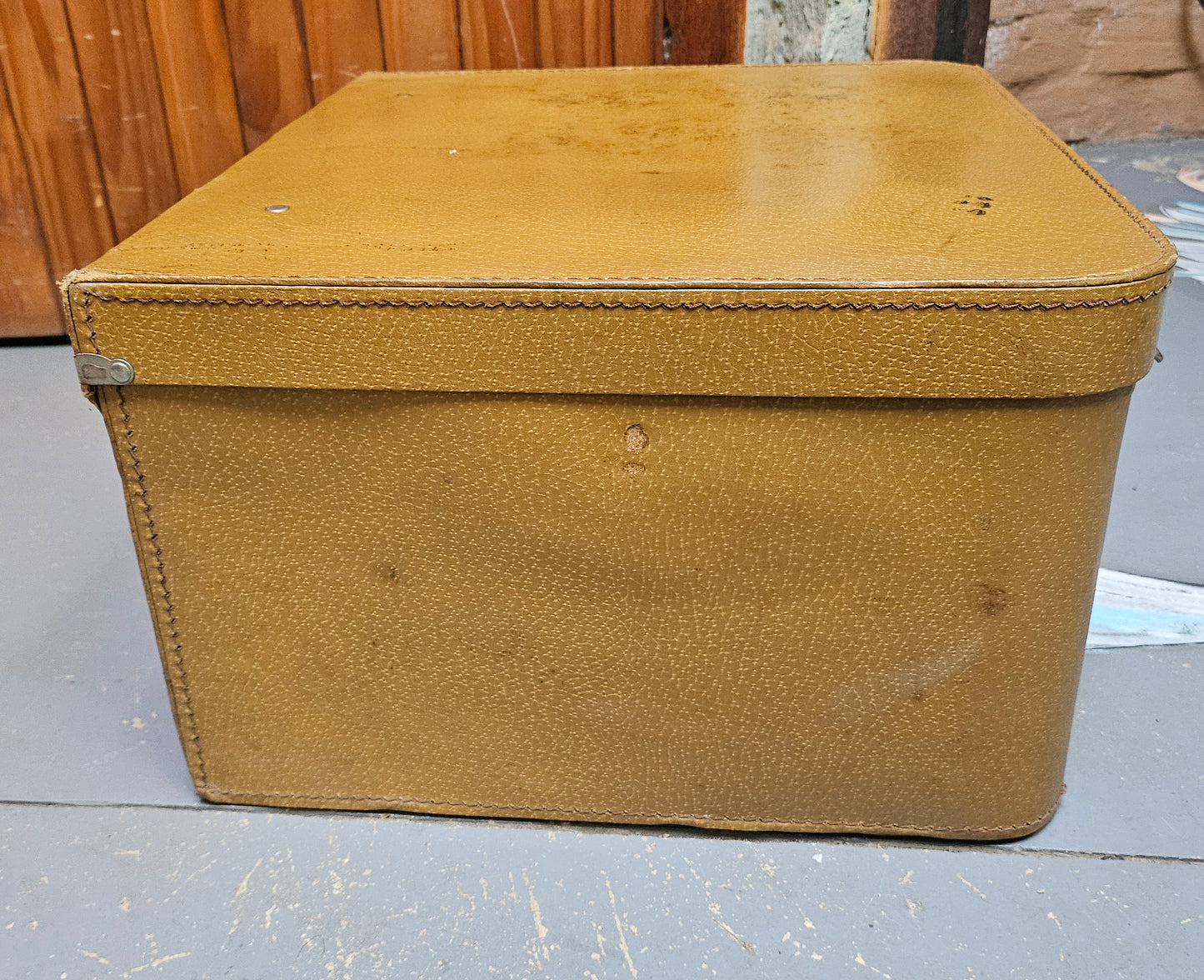 Vintage Suitcase Light Brown