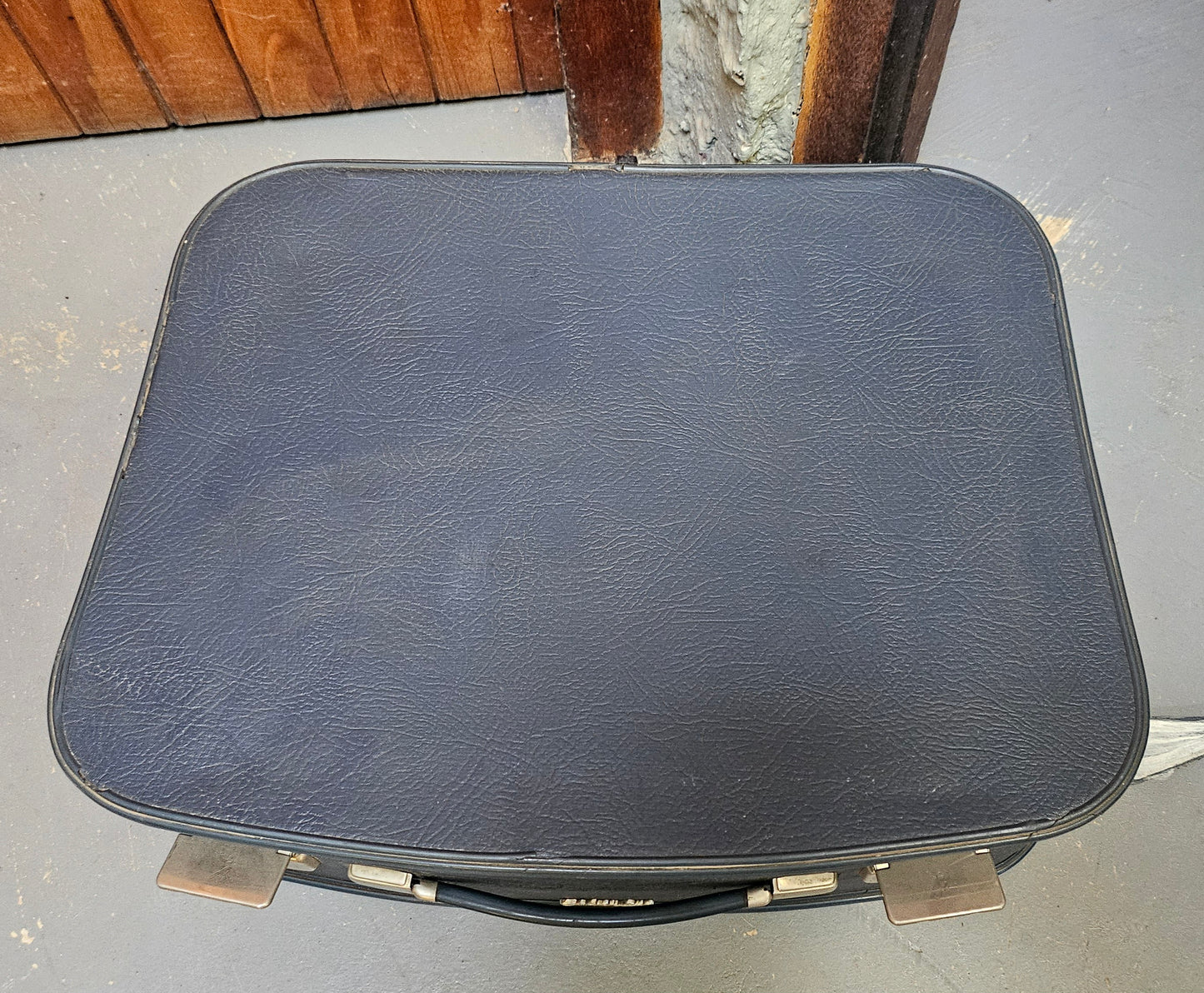 Vintage Suitcase Silverline Blue
