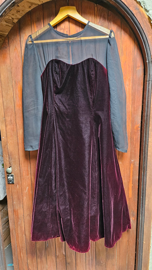 Dress reddish black velvet