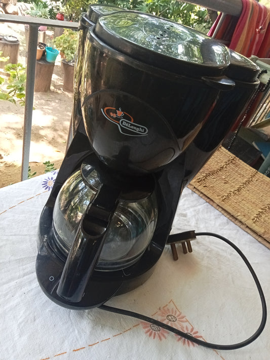 De Longhi coffee filter machine