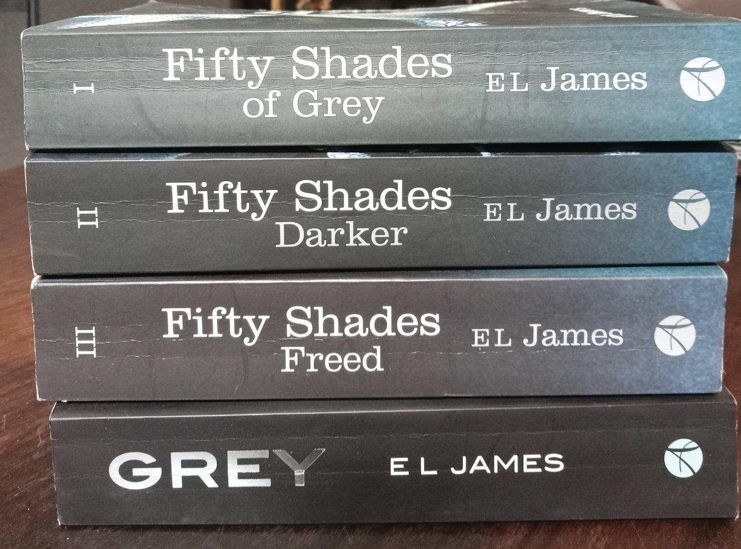 Fifty shades set of 4 EL James
