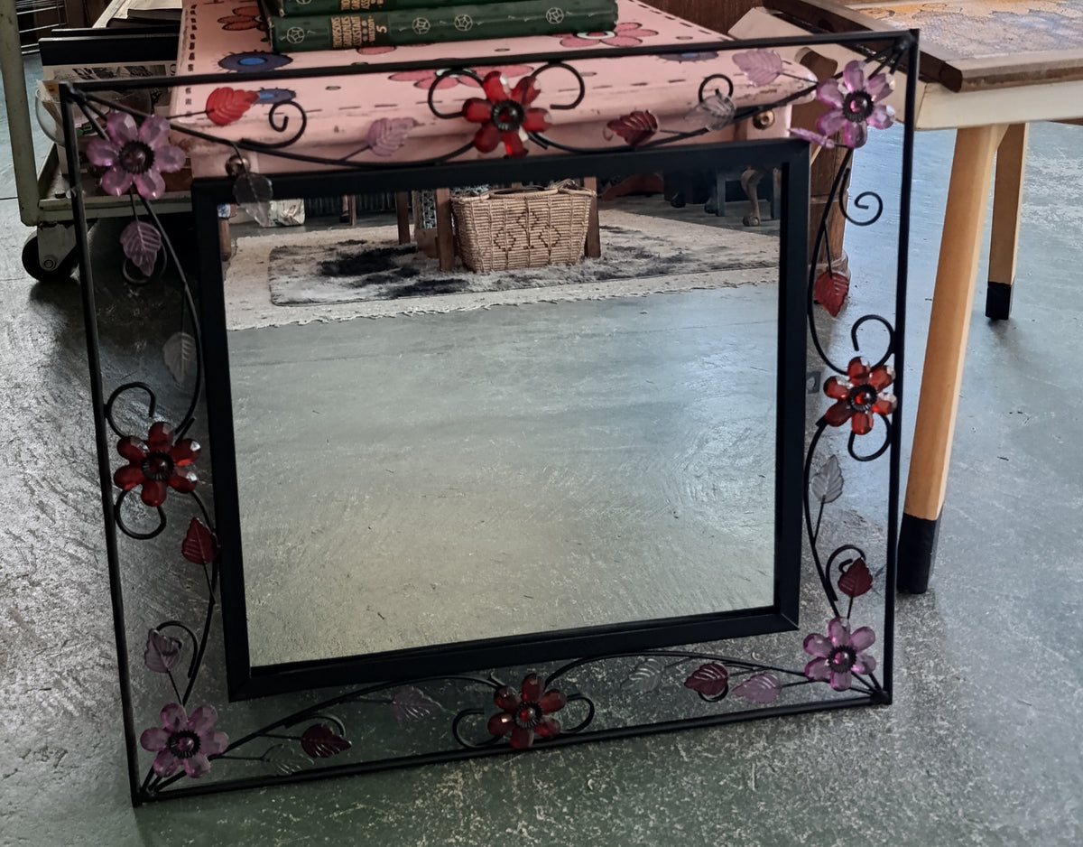 Decorative mirror