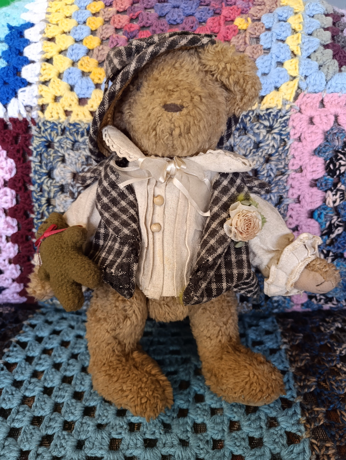 Vintage teddy bear - Shiloh