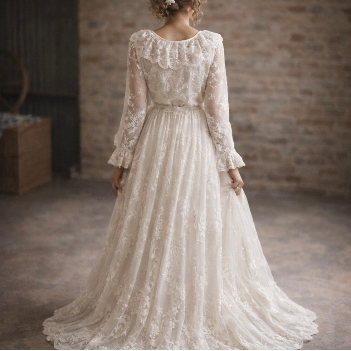 1970s Vintage Bridal Gown – Handcrafted Lace Wedding Dress