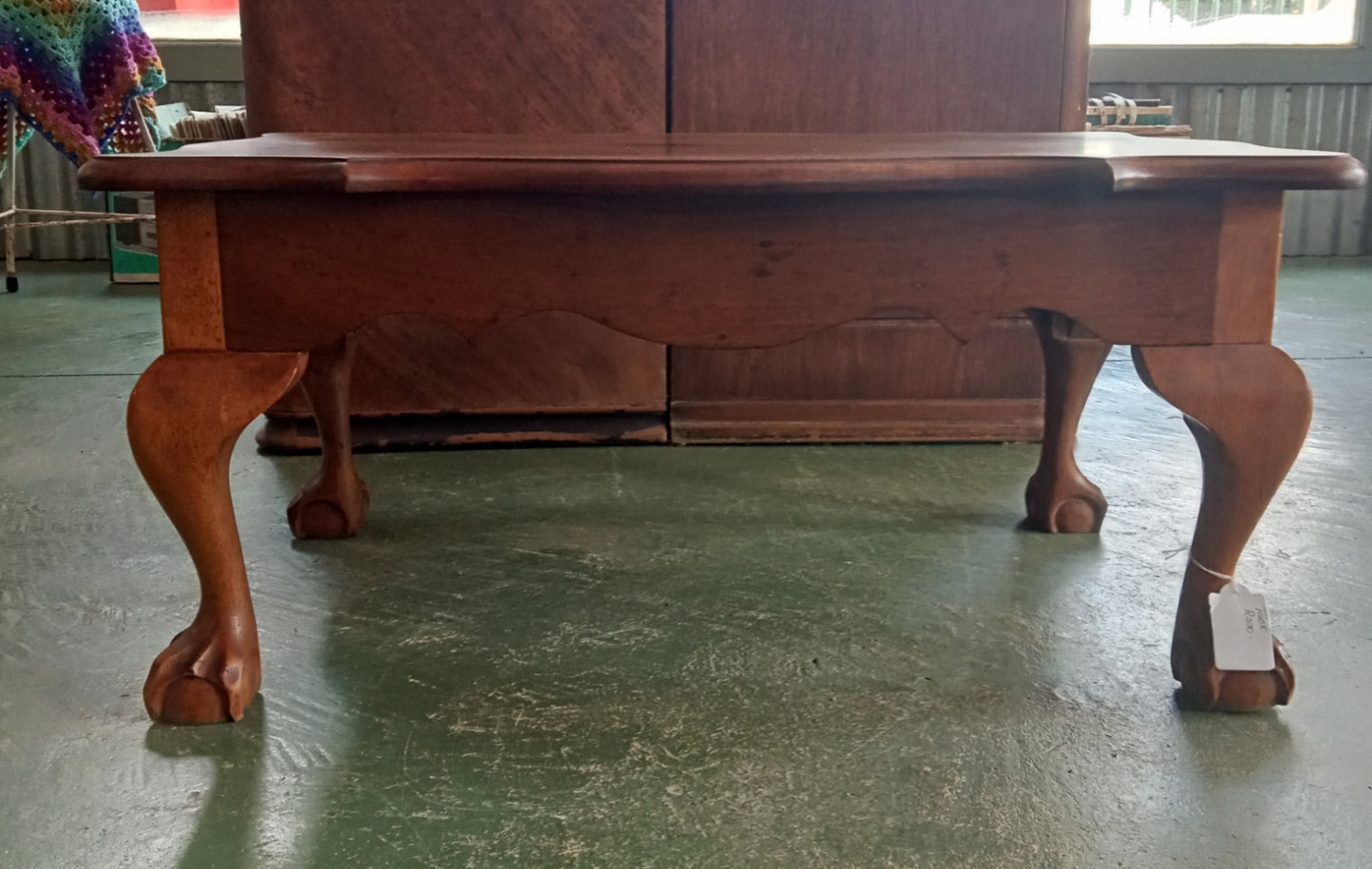 Small ball&claw coffee table