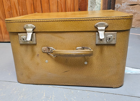 Vintage suitcase light brown 