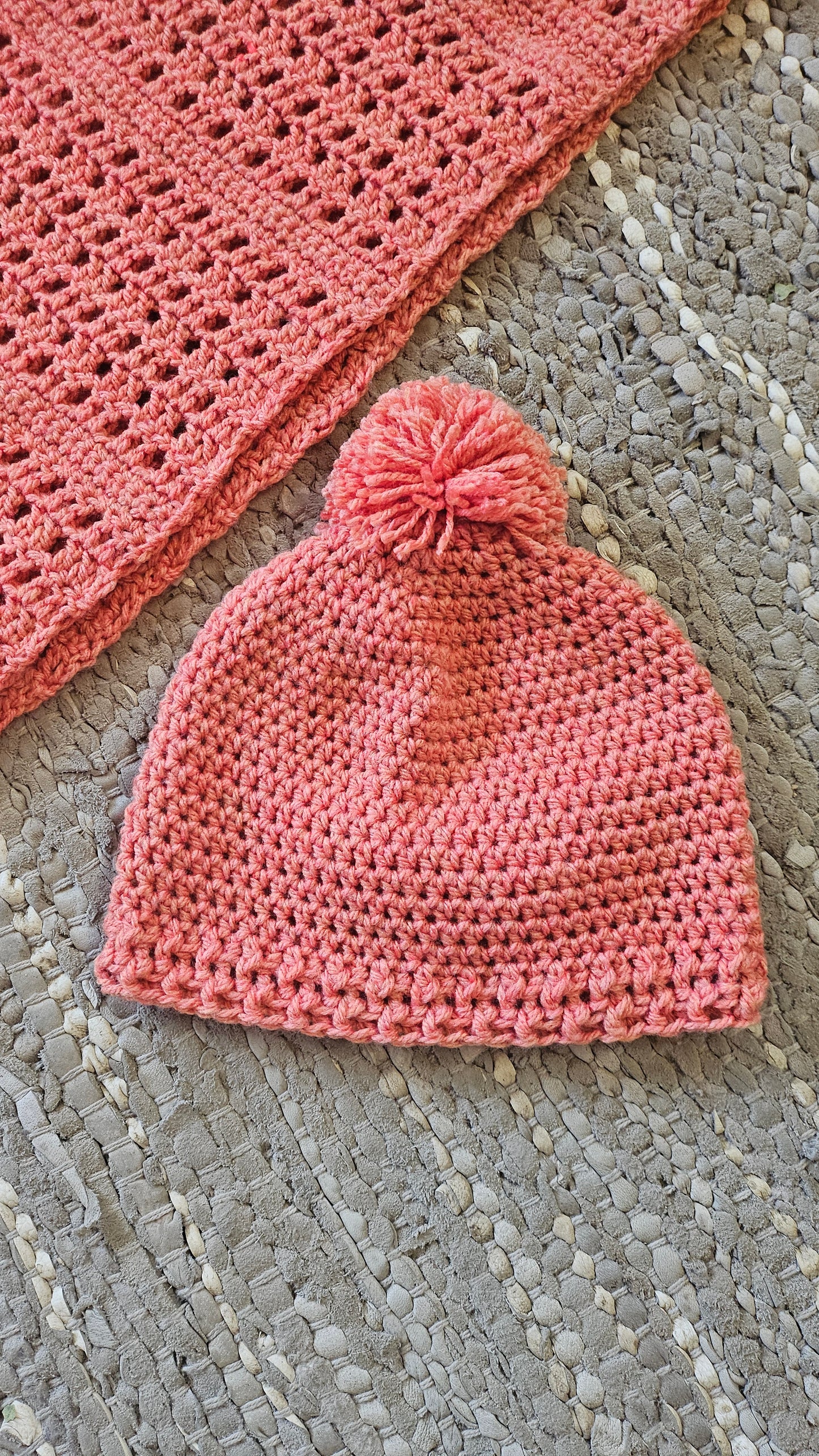 Scarf Crochet Orange infinity +Beanie set